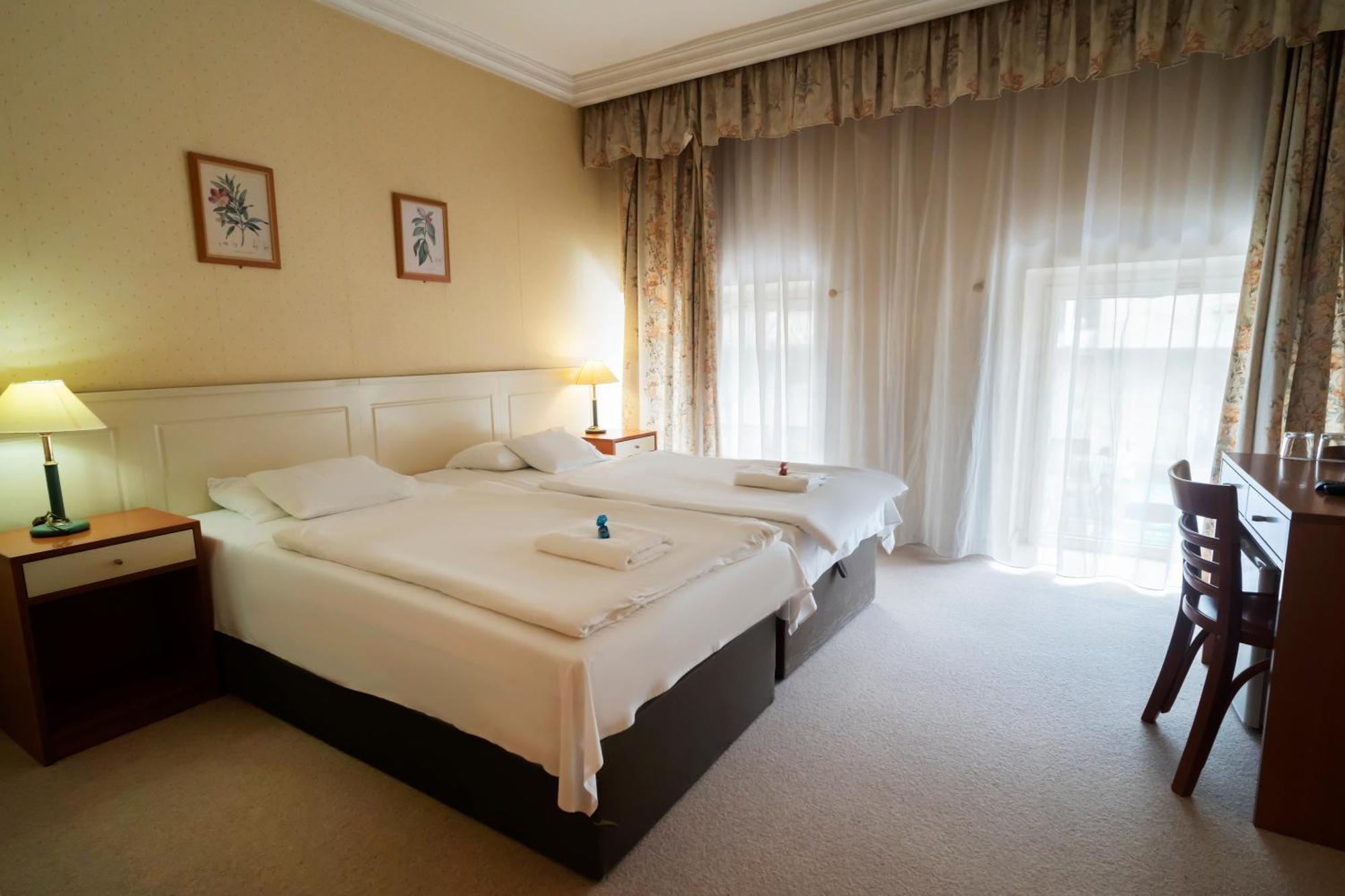 Korona Hotel Nyíregyháza Eksteriør bilde