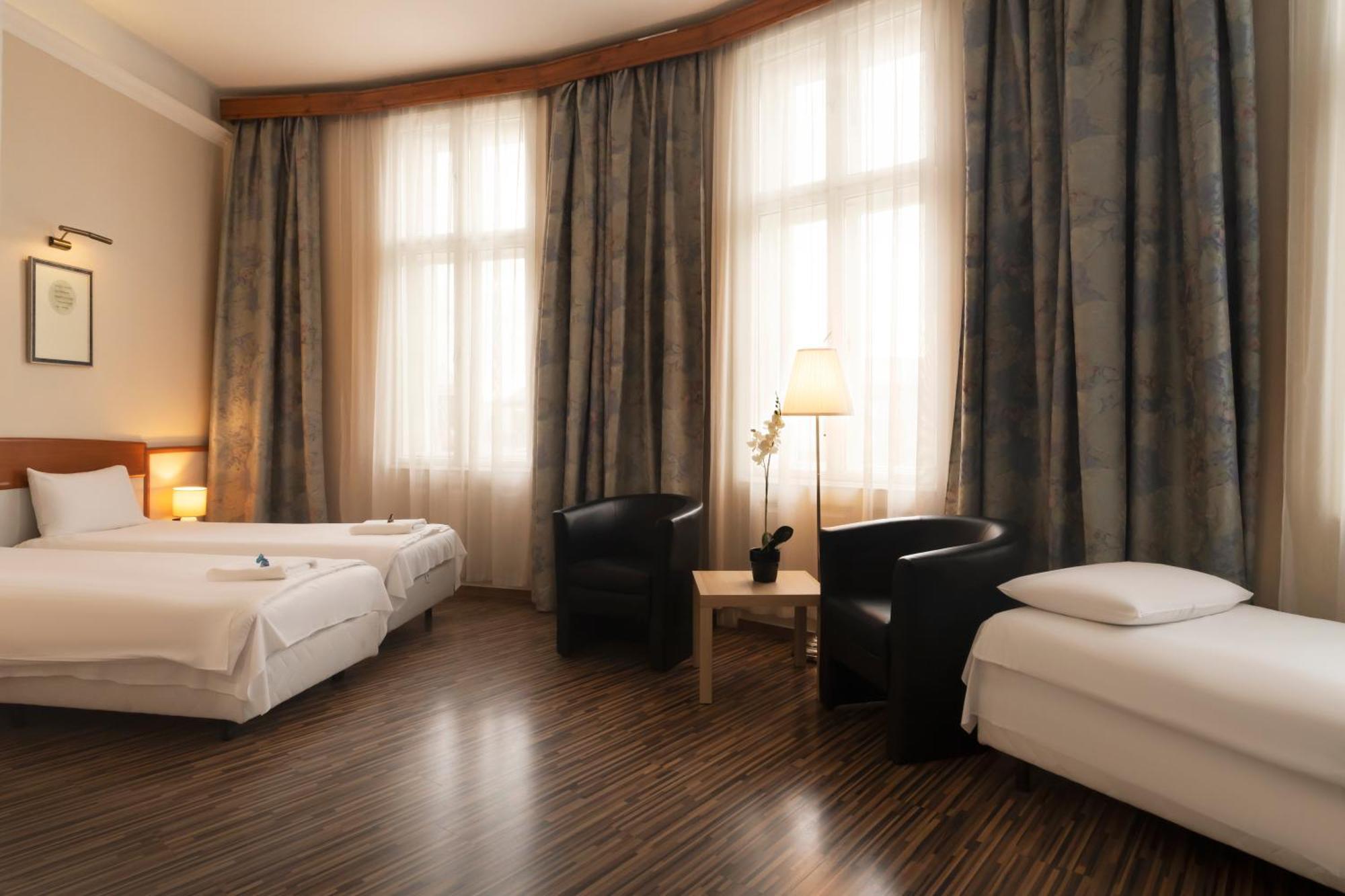 Korona Hotel Nyíregyháza Eksteriør bilde