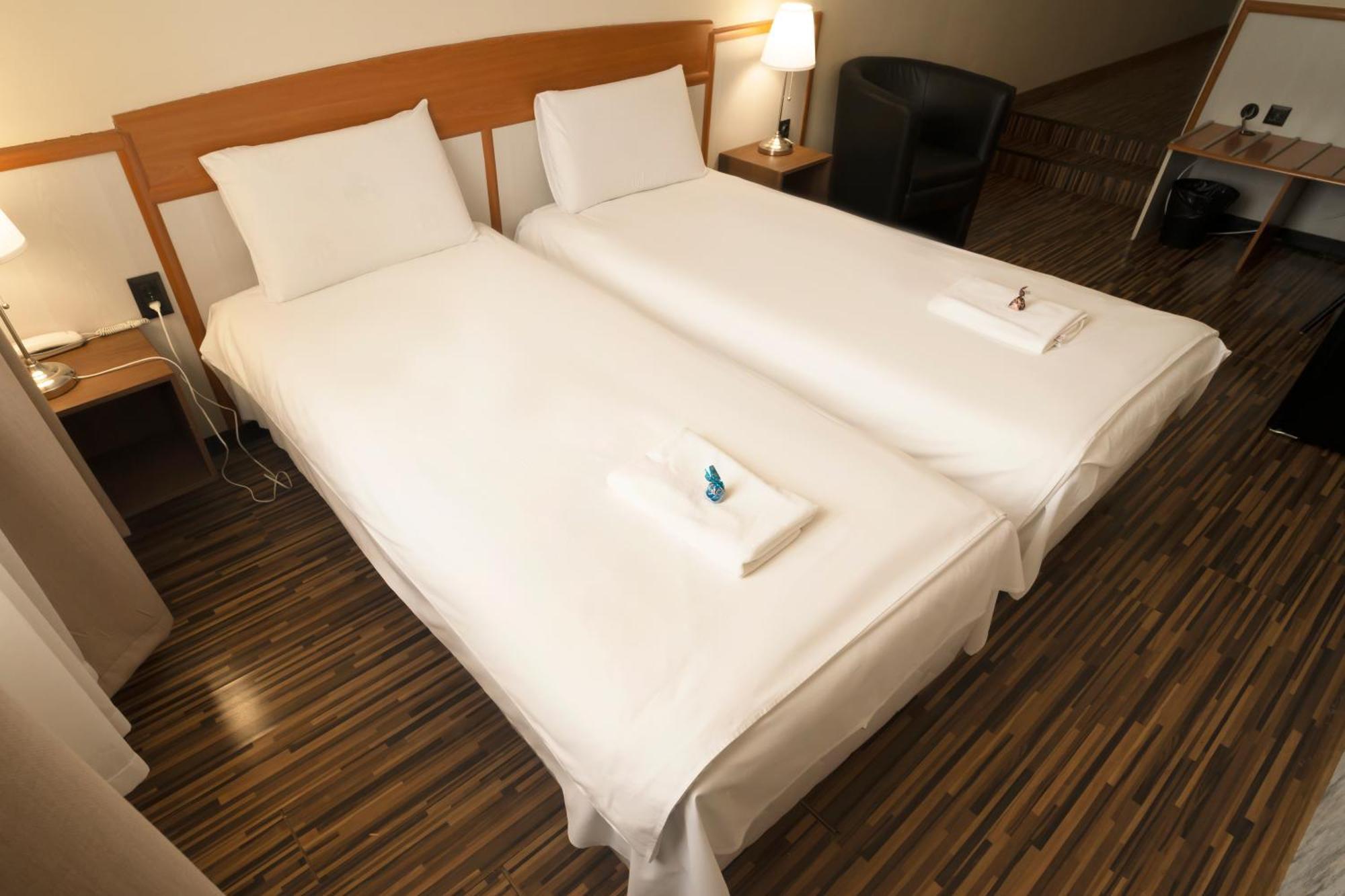 Korona Hotel Nyíregyháza Eksteriør bilde