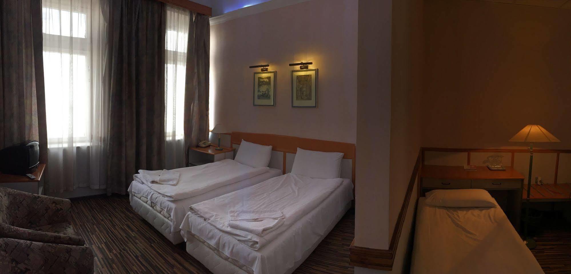 Korona Hotel Nyíregyháza Eksteriør bilde