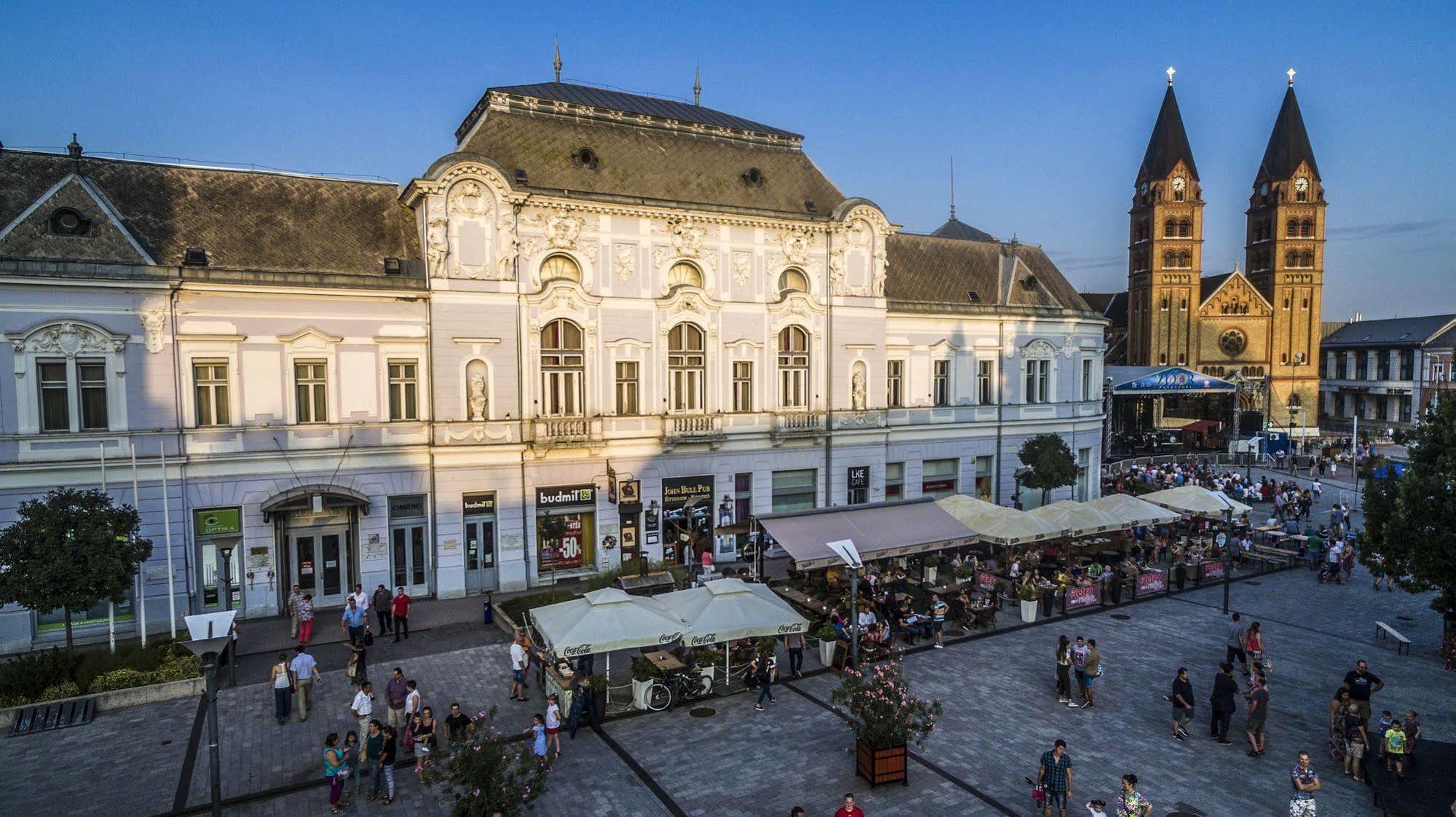 Korona Hotel Nyíregyháza Eksteriør bilde